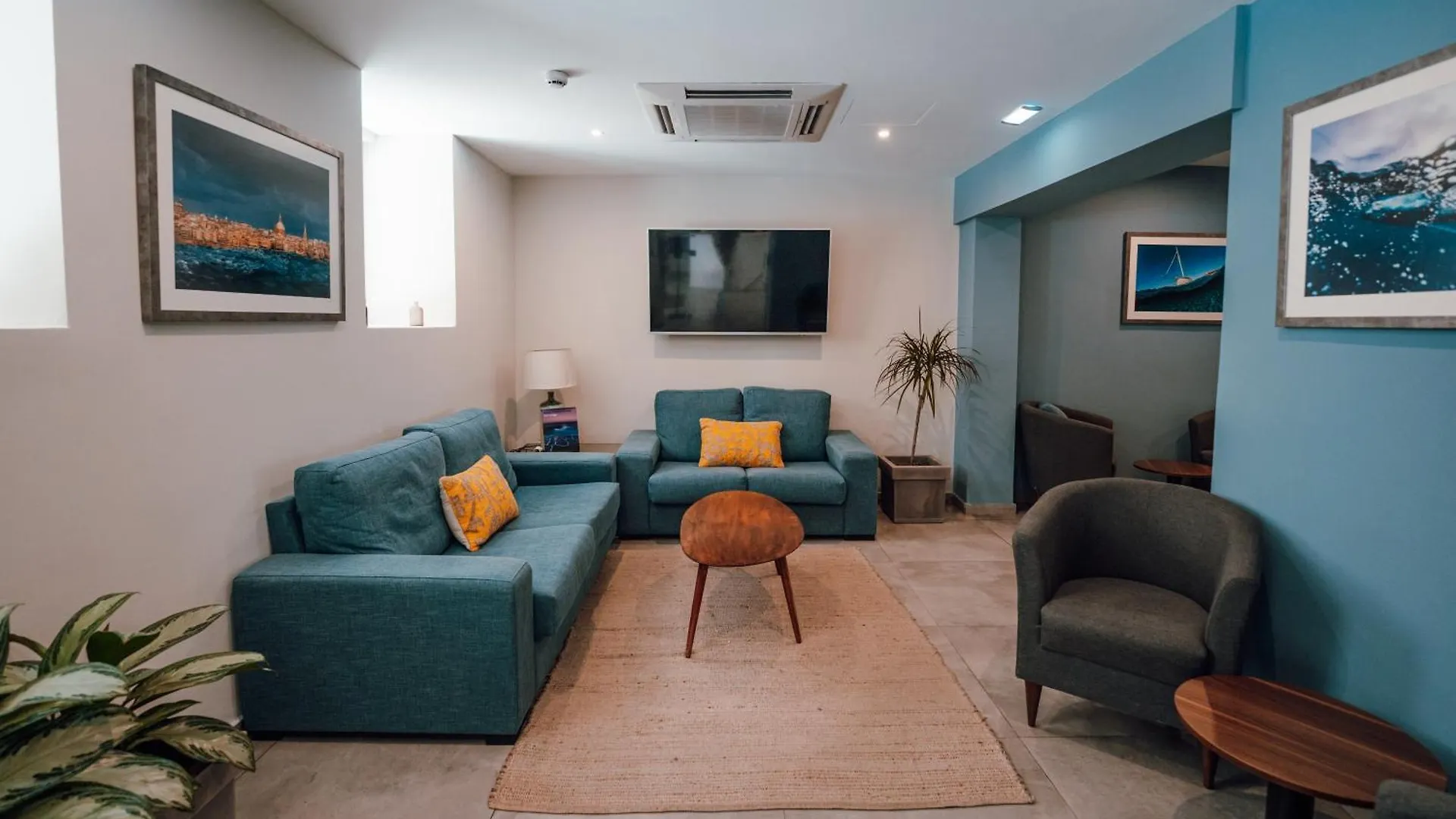 ***  The Howard Hotel Sliema Malta